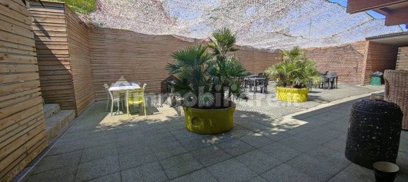 Imóvel comercial em Desenzano del Garda, Italy 300 m² N.º 304587 21