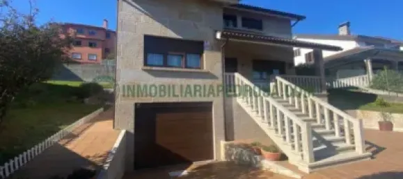 5 bedrooms House in Poio, Spain No. 140501 3
