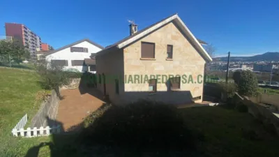 5 bedrooms House in Poio, Spain No. 140501