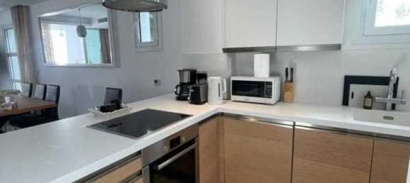 2 bedrooms Villa in Limassol, Cyprus No. 6552 2