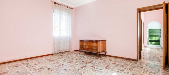 3 bedrooms Apartment in Cislago, Italy No. 363542 11