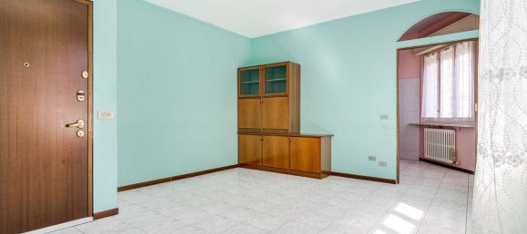 3 bedrooms Apartment in Cislago, Italy No. 363542 2