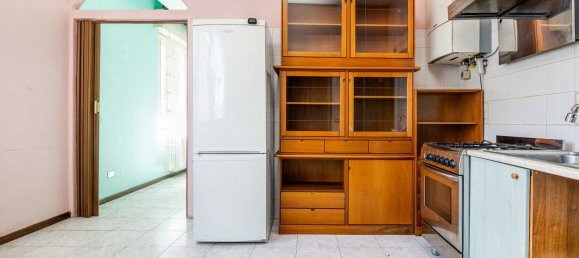 3 bedrooms Apartment in Cislago, Italy No. 363542 8