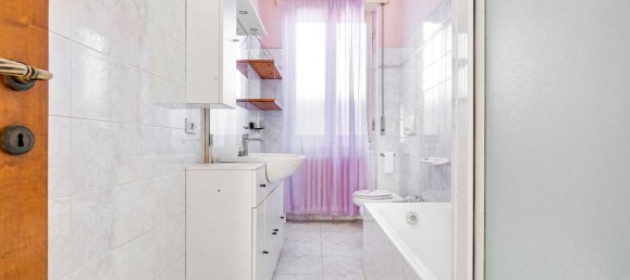 3 bedrooms Apartment in Cislago, Italy No. 363542 14