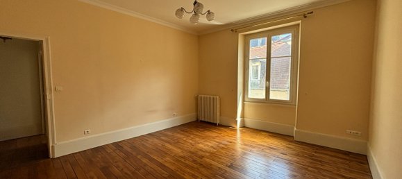 Дом с 4 спальнями в Бурж, Франция № 258751 15