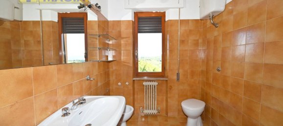 Квартира с 5 комнатами в Кастель ди Лама, Италия № 124709 11