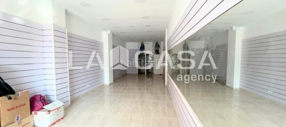 70m² Commercial property in Badalona, Spain No. 138271 6