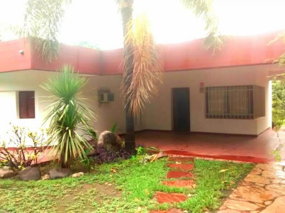 3 bedrooms House in Cordoba, Argentina No. 56188