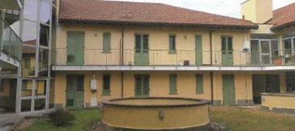 Apartamento de 2 divisões em Castano Primo, Italy N.º 1695 4