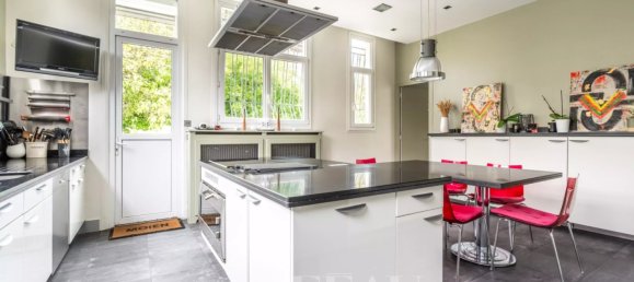 5 غرف نوم منزل في Suresnes, France رقم 176700 8