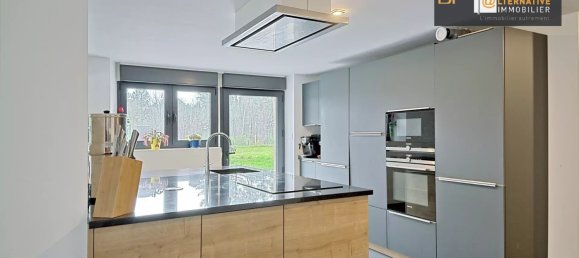 5 bedrooms House in Chateaubourg, France No. 206571 6