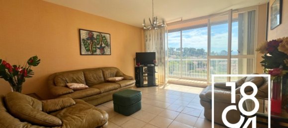 Квартира с 3 спальнями в Марсель, Франция № 342790 2