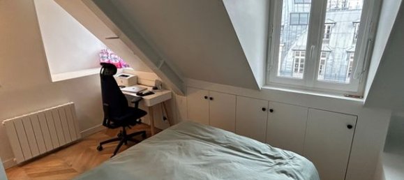 1 bedroom Apartment in Paris, France No. 309915 2