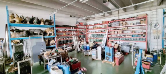 1-Zimmer Lagerhaus in Albano Sant'Alessandro, Italy, Nr. 137108 5