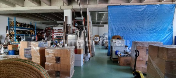 1-Zimmer Lagerhaus in Albano Sant'Alessandro, Italy, Nr. 137108 2