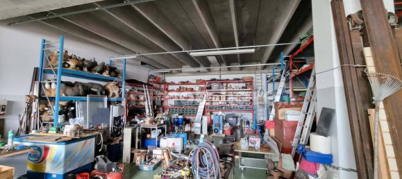 1-Zimmer Lagerhaus in Albano Sant'Alessandro, Italy, Nr. 137108 7