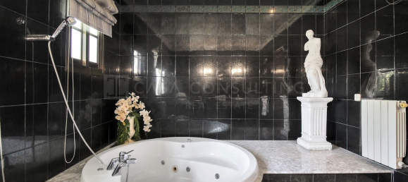 5 Schlafzimmer Villa in Marbella, Spain, Nr. 115010 11