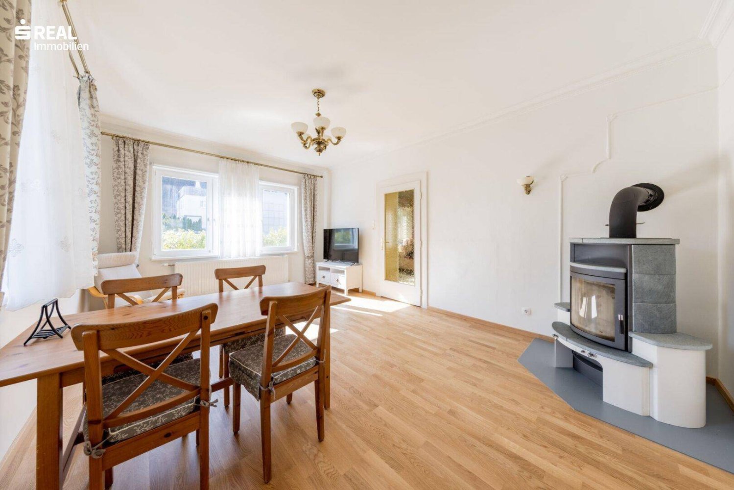 Villa de 7 divisões em Pfaffstatten, Austria N.º 233367