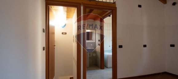 4 rooms Apartment in Dello, Italy No. 13698 8