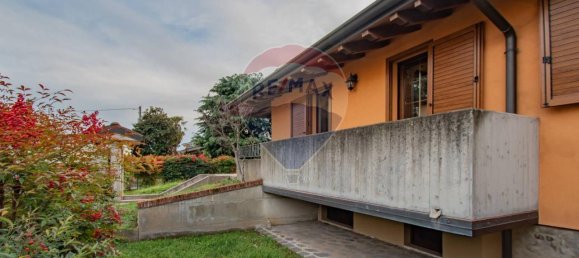 4 rooms Apartment in Dello, Italy No. 13698 28