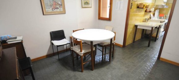 2 غرف نوم شقة في Pistoia, Italy رقم 164301 3