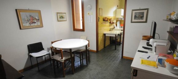 2 غرف نوم شقة في Pistoia, Italy رقم 164301 2