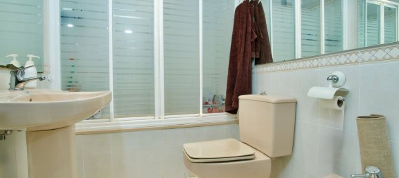 3 bedrooms Apartment in Valencia, Spain No. 137844 4