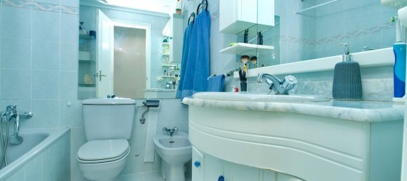 3 bedrooms Apartment in Valencia, Spain No. 137844 7