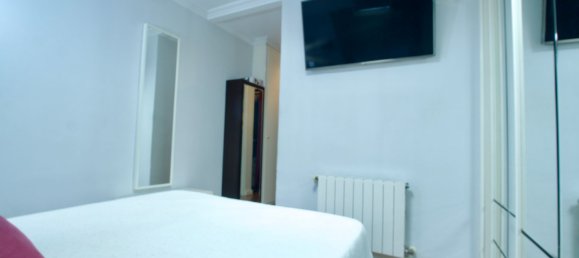 3 bedrooms Apartment in Valencia, Spain No. 137844 3