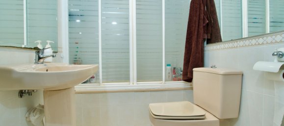 3 bedrooms Apartment in Valencia, Spain No. 137844 5