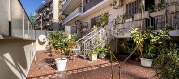 1 bedroom Apartment in Rome, Italy No. 331988 2