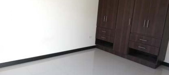 Дом с 3 спальнями в Картаго, Коста-Рика № 385 3