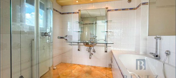 Квартира с 4 комнатами в Бремерхафен, Германия № 242597 15