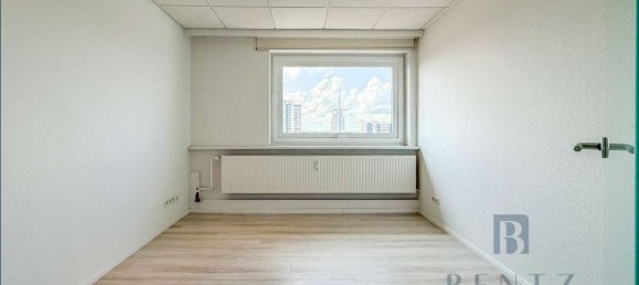 Квартира с 4 комнатами в Бремерхафен, Германия № 242597 12