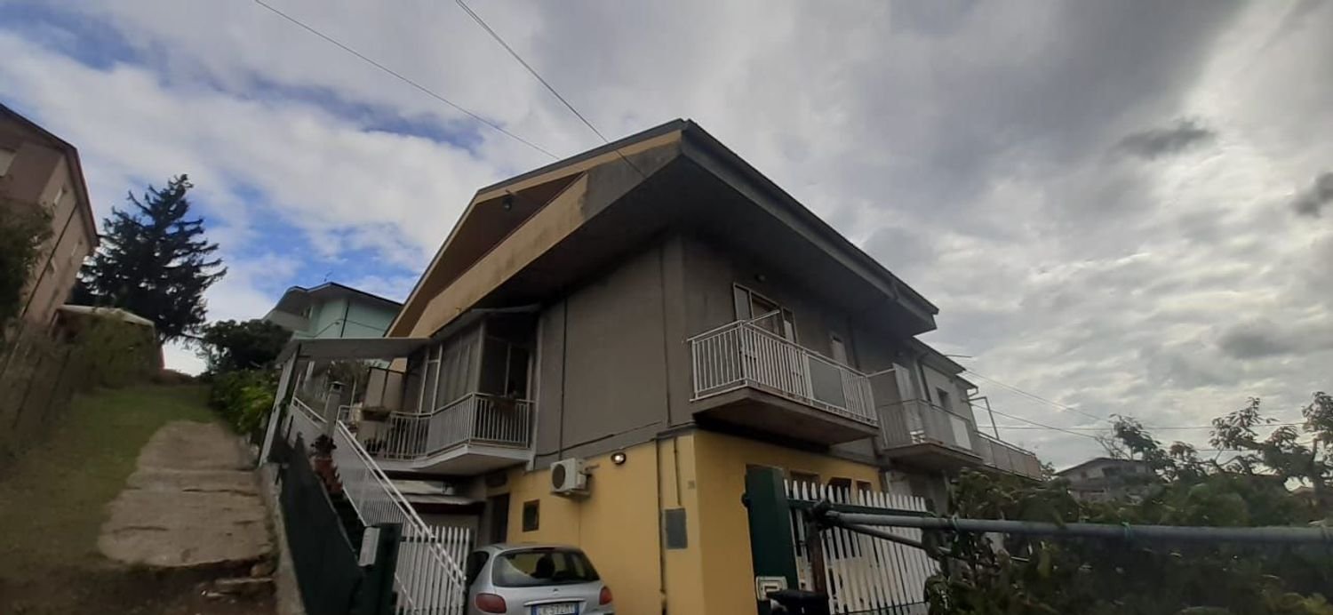 Квартира с 3 спальнями в Пескара, Италия № 402617