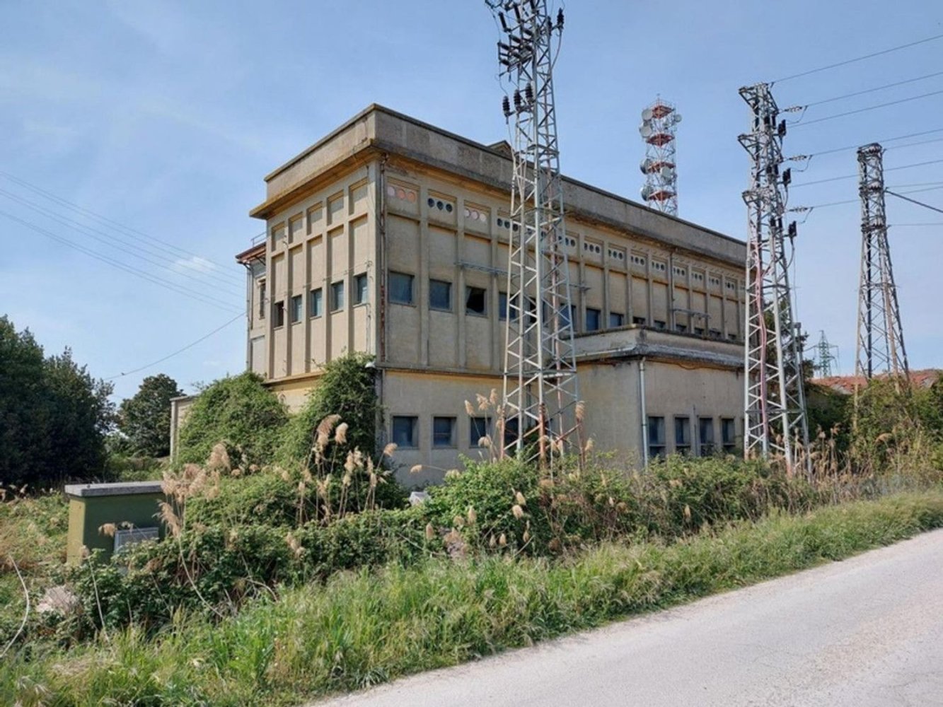 3324m² Warehouse in Codigoro, Italy No. 376340