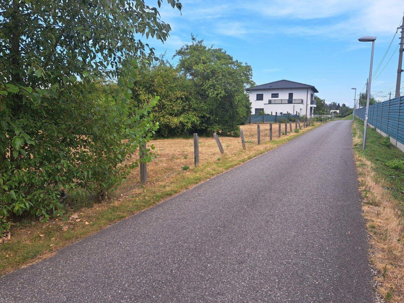  Land in Linz, Austria No. 214431