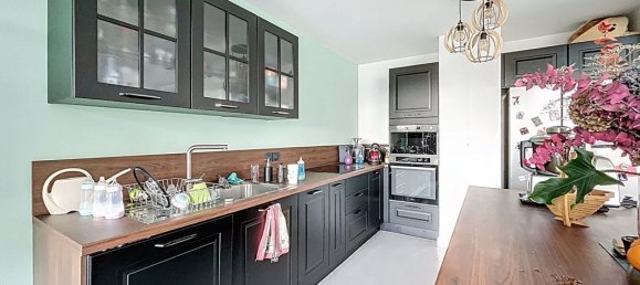 Dúplex de 3 dormitorios en Courbevoie, France No. 128916 3