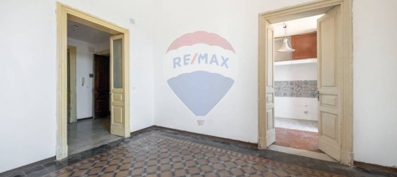 5-Zimmer Wohnung in Catania, Italy, Nr. 79566 2