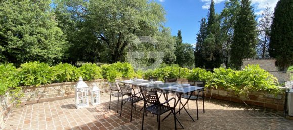 16 bedrooms House in Corciano, Italy No. 55855 6