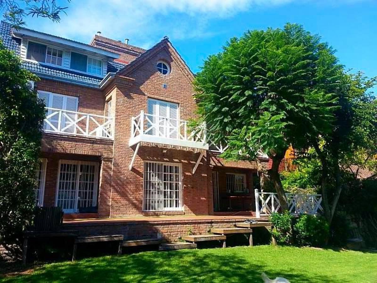 4 bedrooms House in San Fernando, Argentina No. 92765