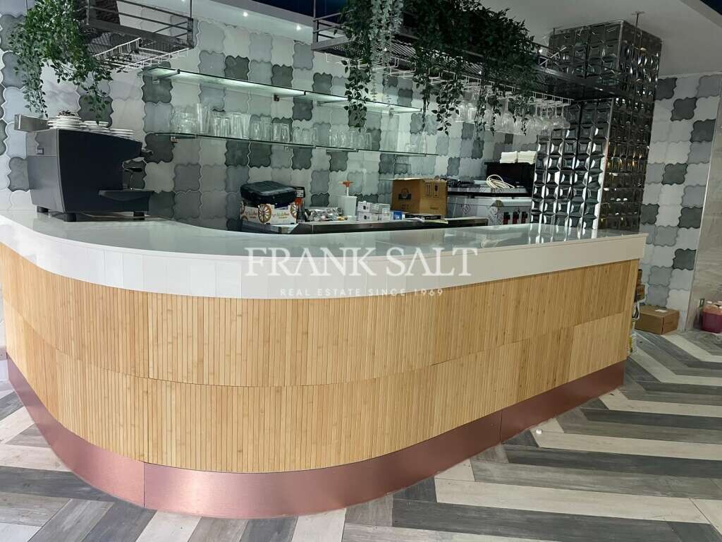 Café/restaurante en Saint Paul's Bay, Malta 166 m² No. 13459