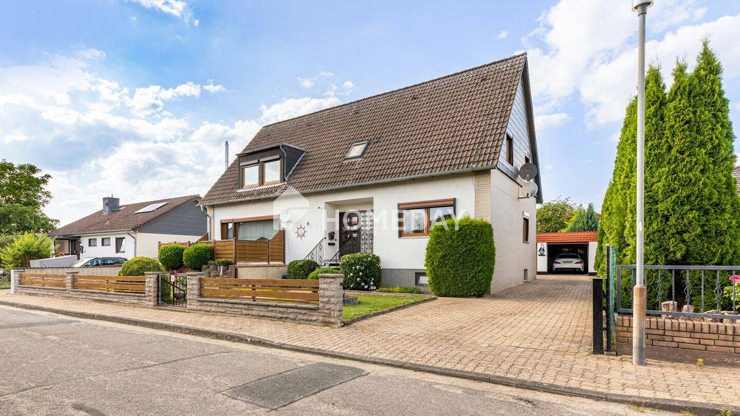 5 bedrooms Townhouse in Wolfenbuttel, Germany No. 224524