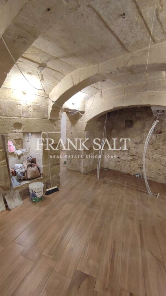  محل تجاري في Rabat, Malta 58متر مربع رقم 12397