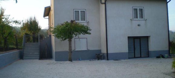 Вилла с 2 спальнями в Торелла деи Ломбарди, Италия № 251918 2