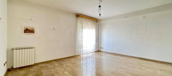 Apartamento de 3 dormitorios en Palermo, Italy No. 51726 5