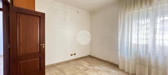 Apartamento de 3 dormitorios en Palermo, Italy No. 51726 27
