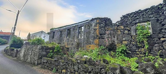 52m² Land in Lajes do Pico, Portugal No. 190229 10