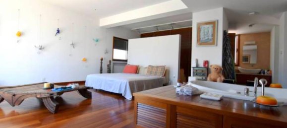 4 bedrooms Villa in Limassol, Cyprus No. 12725 5