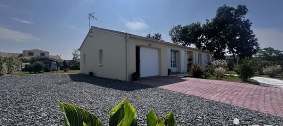 3 bedrooms House in Deux-Sevres, France No. 310163 4